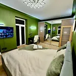 Appartamento Downtown - Maironis 10 *