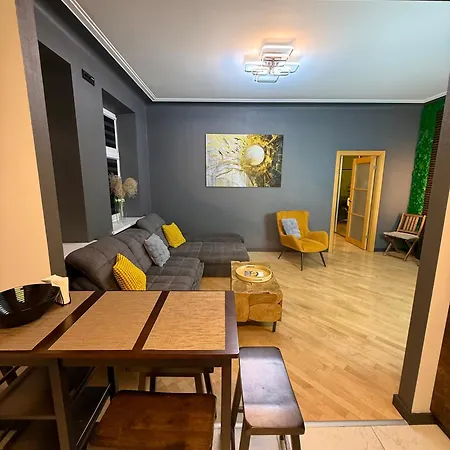Appartamento Downtown - Maironis 10